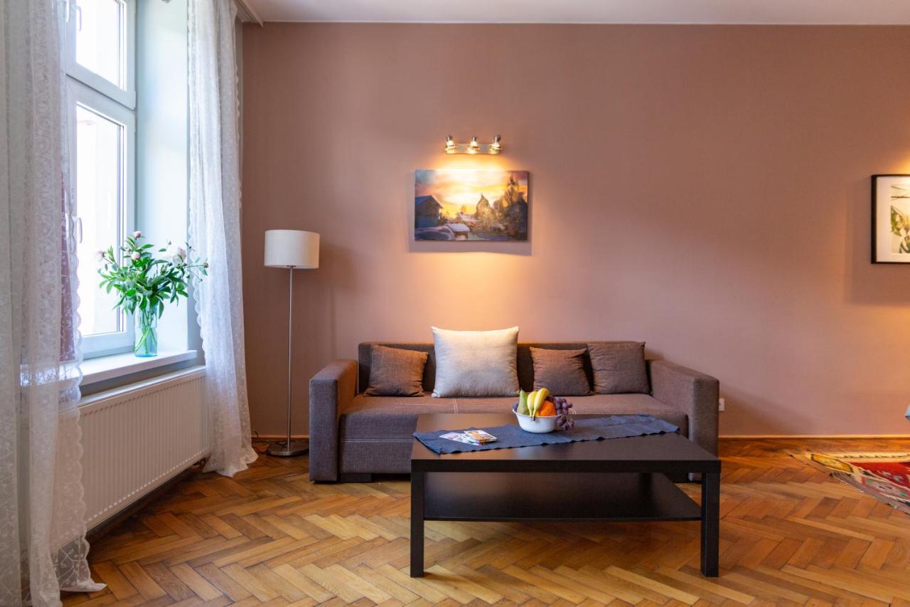 Spacious, Central & Artistic W/Brand New Bathroom! Krakov Exteriér fotografie