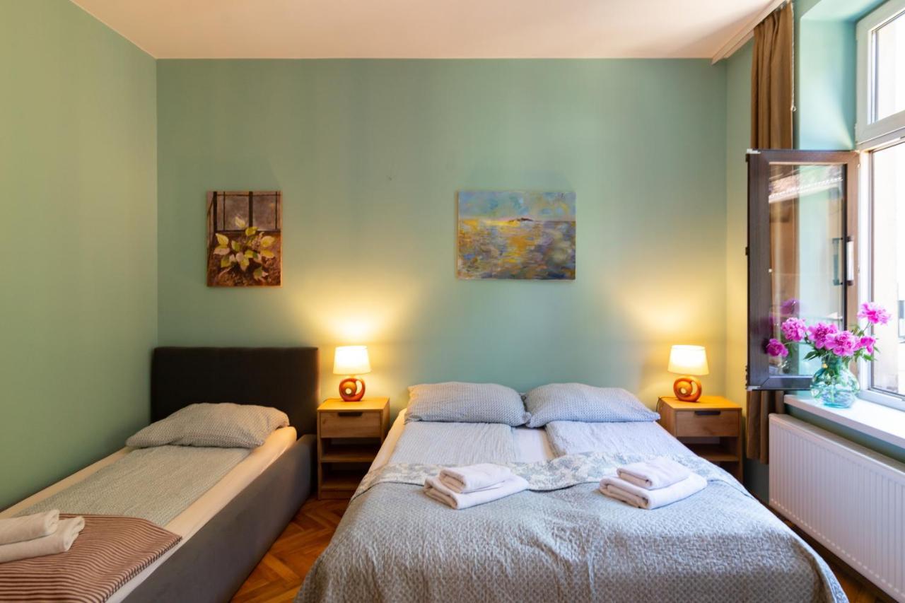 Spacious, Central & Artistic W/Brand New Bathroom! Krakov Exteriér fotografie